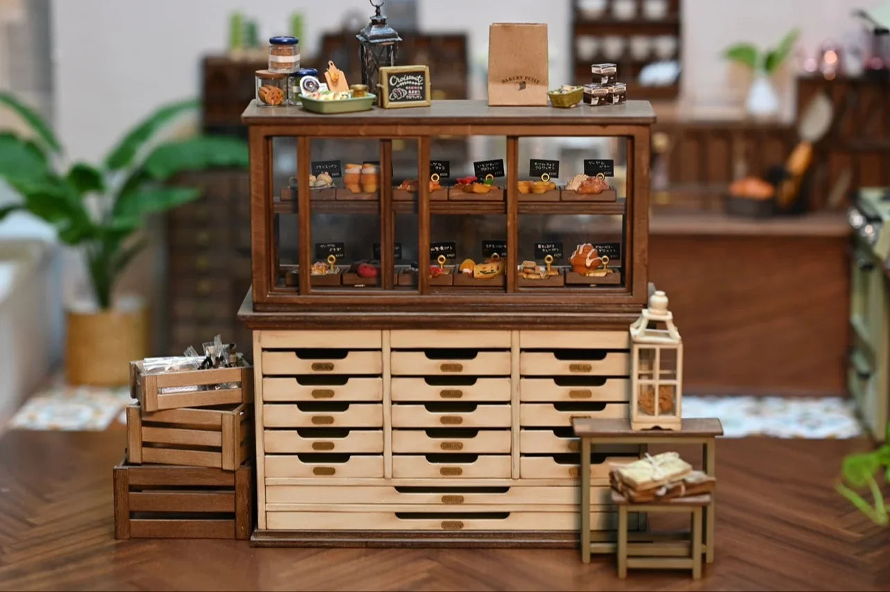 Dollhouse garden Cabinet